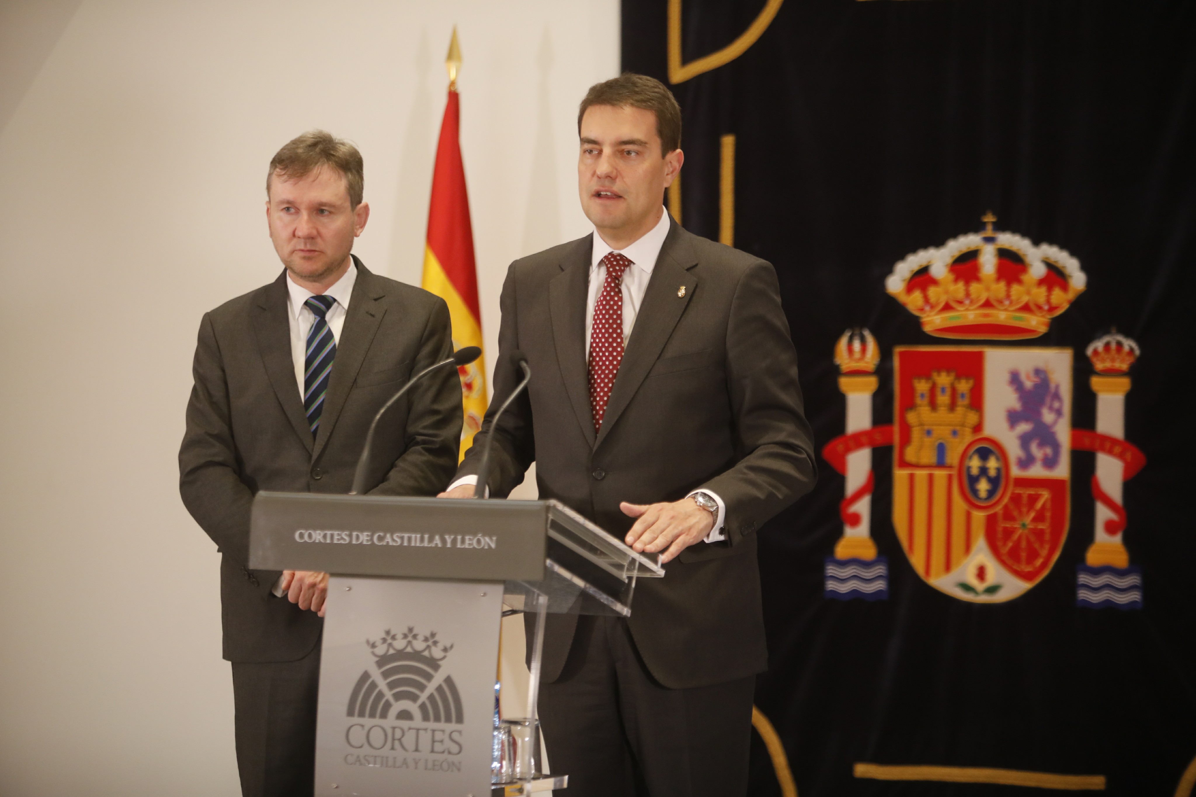 20190314 Foto recepción del presidente de las Cortes al alcalde de Burgos (2)